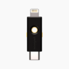 YubiKey 5Ci FIPS (140-3) — ключ з роз'ємами USB-C і Lightning, вигляд спереду